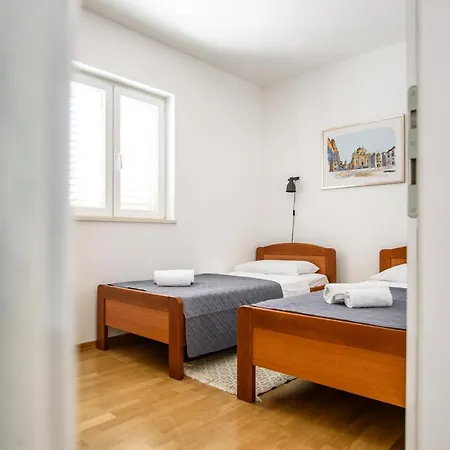 Appartement Homes Summer Night *
