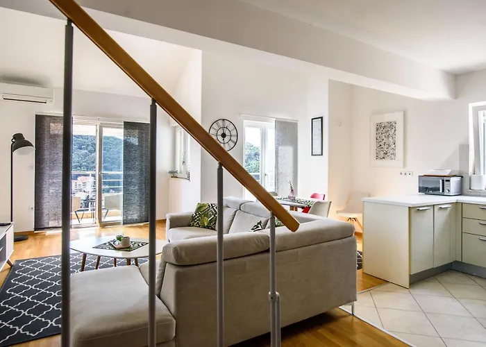 Summer Night By Duhomes 公寓