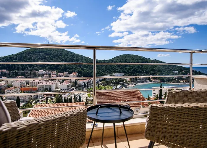 Summer Night By Duhomes